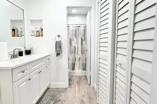 1407 E Lakeview Dr Dr E, Royal Palm Beach, FL 33411 - Photo 9