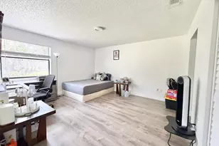 1407 E Lakeview Dr Dr E, Royal Palm Beach, FL 33411 - Photo 5