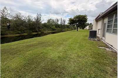 182 Lake Susan Lane, West Palm Beach, FL 33411 - Photo 21