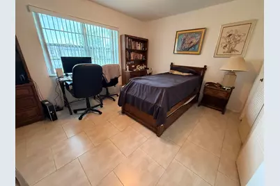 182 Lake Susan Lane, West Palm Beach, FL 33411 - Photo 7