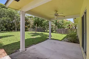 5802 SE Wesley Ave, Stuart, FL 34997 - Photo 9