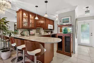800 Pine Dr, Pompano Beach, FL 33060 - Photo 5