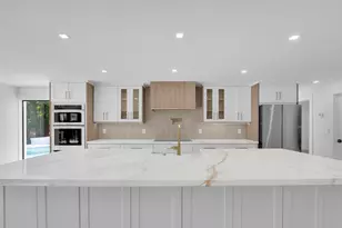 391 W Riverside Dr, Tequesta, FL 33469 - Photo 27