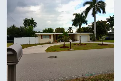 1443 Ricardo Avenue, Fort Myers, FL 33901 - Photo 1