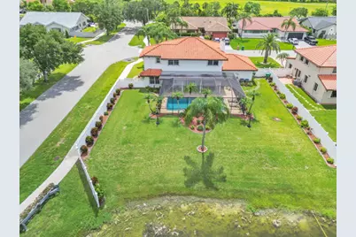 6431 Olde Moat Way, Davie, FL 33331 - Photo 45