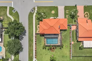 6431 Olde Moat Way, Davie, FL 33331 - Photo 53
