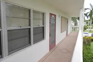 195 Fanshaw Way E, Boca Raton, FL 33434 - Photo 9