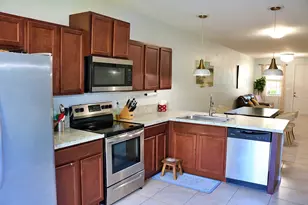 2440 SE 14th Ct, Homestead, FL 33035 - Photo 7