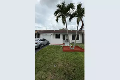 5460 S Lakewood Cir S #C, Margate, FL 33063 - Photo 5