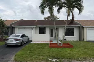 5460 S Lakewood Cir S, Margate, FL 33063 - Photo 3