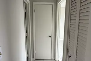 5460 S Lakewood Cir S, Margate, FL 33063 - Photo 13