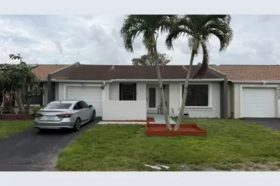 5460 S Lakewood Cir S #C, Margate, FL 33063 - Photo 1