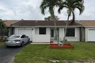 5460 S Lakewood Cir S, Margate, FL 33063 - Photo 1