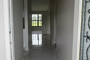 5460 S Lakewood Cir S, Margate, FL 33063 - Photo 7
