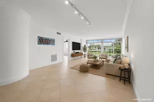 2731 NE 14th St, Pompano Beach, FL 33062 - Photo 7