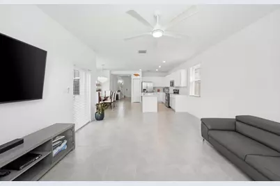 2324 NW 130th Street, Miami, FL 33167 - Photo 7
