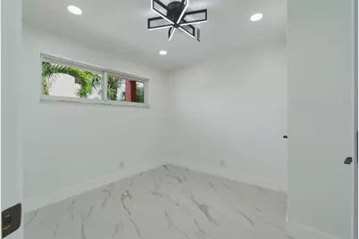8970 S Hollybrook Boulevard #205, Pembroke Pines, FL 33025 - Photo 7