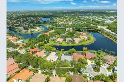 1230 Fairfax Court, Weston, FL 33326 - Photo 13