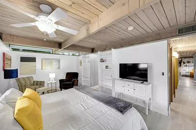 234 Pine Avenue, Lauderdale by the Sea, FL 33308 - Photo 15