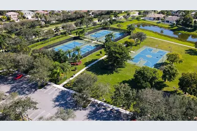 4018 Bluff Harbor Way, Wellington, FL 33449 - Photo 45