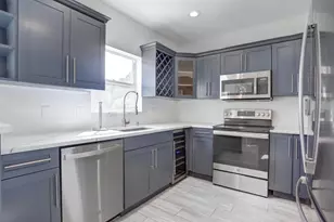 4018 Bluff Harbor Way, Wellington, FL 33449 - Photo 11
