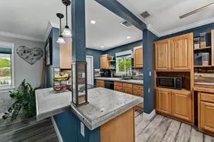 729 NW 29th Ct, Wilton Manors, FL 33311 - Photo 11