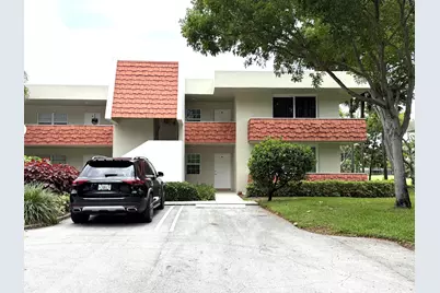 907 Cypress Terrace #201, Pompano Beach, FL 33069 - Photo 3