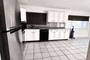 410 SW Kentwood Rd, Port Saint Lucie, FL 34953 - Photo 5