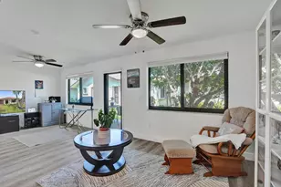 2042 SW 17th Cir, Deerfield Beach, FL 33442 - Photo 25
