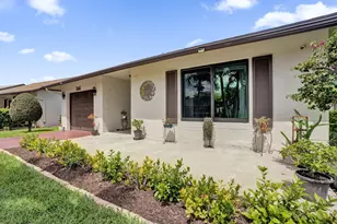 2042 SW 17th Cir, Deerfield Beach, FL 33442 - Photo 5