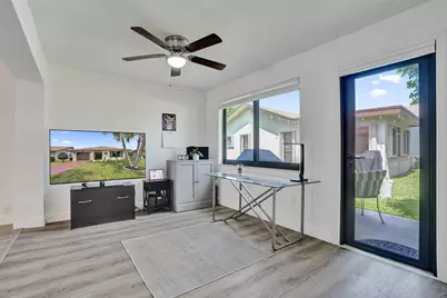 2042 SW 17th Circle, Deerfield Beach, FL 33442 - Photo 29