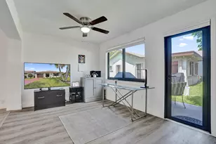2042 SW 17th Cir, Deerfield Beach, FL 33442 - Photo 29