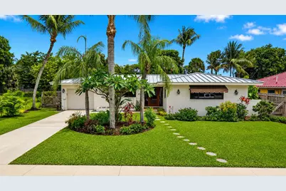 450 SW 12th Terrace, Boca Raton, FL 33486 - Photo 1
