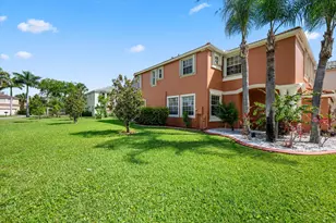 9100 Dupont Pl, Wellington, FL 33414 - Photo 37