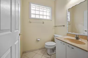 9100 Dupont Pl, Wellington, FL 33414 - Photo 17
