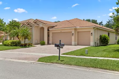 4110 Silverstone Drive, Fort Pierce, FL 34947 - Photo 3