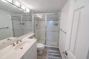 1000 Spanish River Rd, Boca Raton, FL 33432 - Photo 13