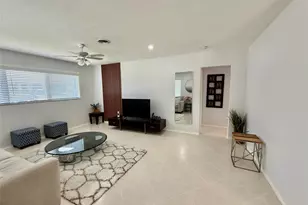 23 NE 19th Ave, Pompano Beach, FL 33060 - Photo 5