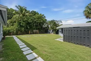 23 NE 19th Ave, Pompano Beach, FL 33060 - Photo 15