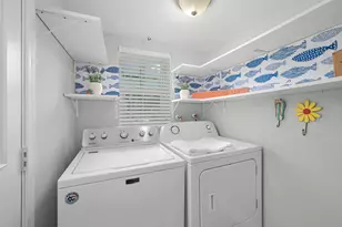 121 Queen Eugenia Ct, Hutchinson Island, FL 34949 - Photo 17