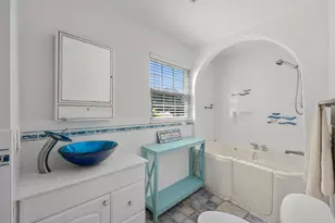 121 Queen Eugenia Ct, Hutchinson Island, FL 34949 - Photo 29