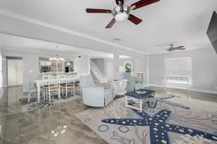 121 Queen Eugenia Ct, Hutchinson Island, FL 34949 - Photo 9