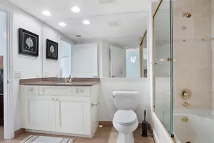 347 N New River Dr E, Fort Lauderdale, FL 33301 - Photo 37