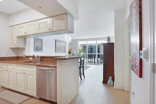 347 N New River Dr E, Fort Lauderdale, FL 33301 - Photo 9