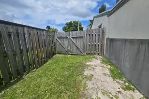 3560 NW 3rd Ave, Pompano Beach, FL 33064 - Photo 23
