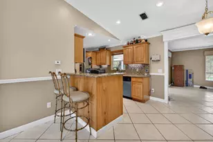 1314 SW Bellevue Ave, Port Saint Lucie, FL 34953 - Photo 9