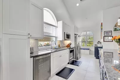 2354 Saratoga Bay Drive, West Palm Beach, FL 33409 - Photo 21