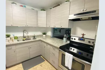 2566 S Garden Dr S #306, Lake Worth, FL 33461 - Photo 1