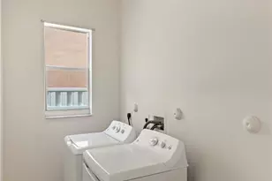 2215 NW 76th Terrace, Pembroke Pines, FL 33024 - Photo 31