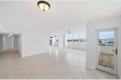 800 SE 20th Avenue #901, Deerfield Beach, FL 33441 - Photo 5